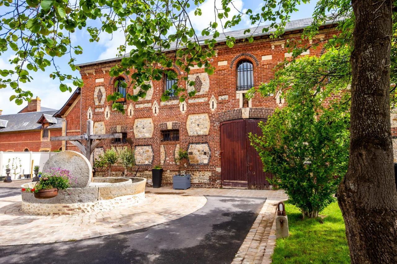 Hotel Et Spa Le Lion D'Or Pont-Évêque Esterno foto