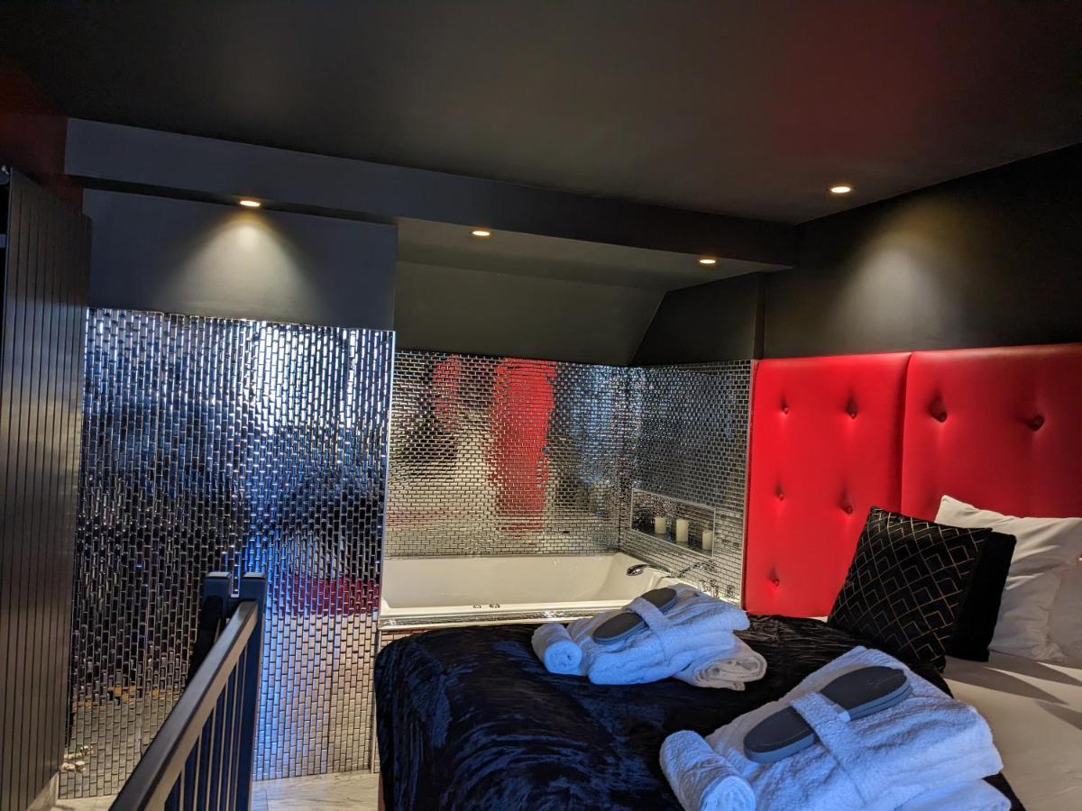 Hotel Et Spa Le Lion D'Or Pont-Évêque Esterno foto